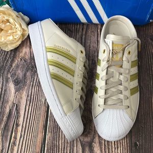 adidas gazelle silver green womens Blue adidas Superstar Mule Slides